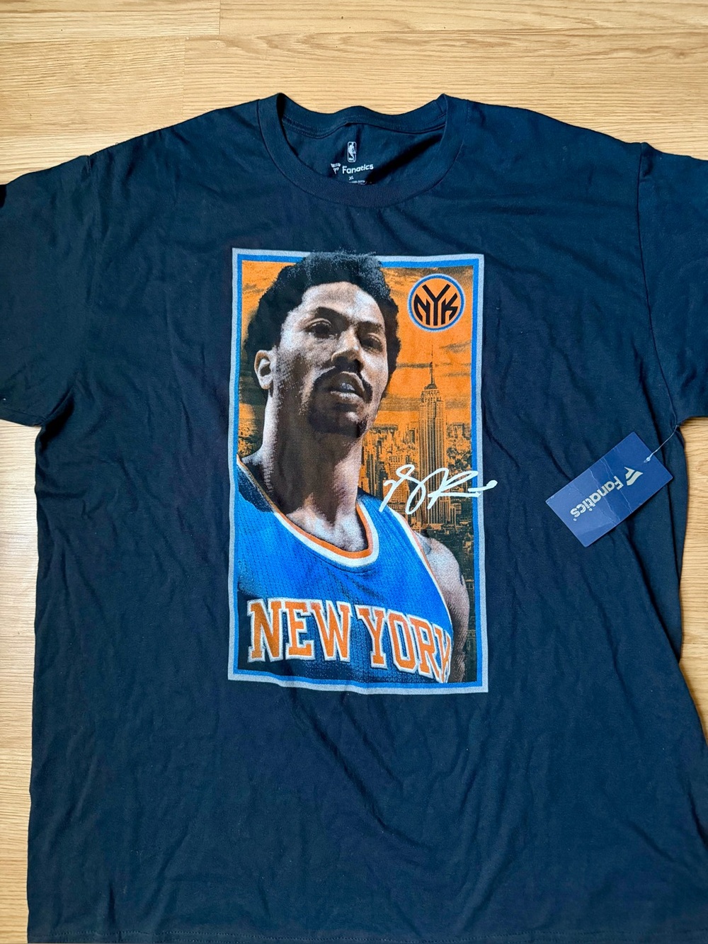 NBA New York Knicks Derrick Rose Shirt 
NWT
